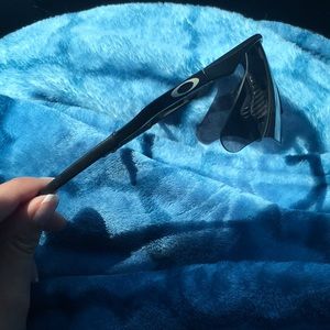 Men’s Oakley sunglasses